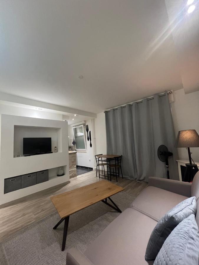Le Carre Strasbourgeois - Logement Entier Au Centre Du Neudorf F1 Ngoại thất bức ảnh